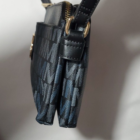 Purses black and gray crossbody. Adjustable strap - Picture 3 of 13